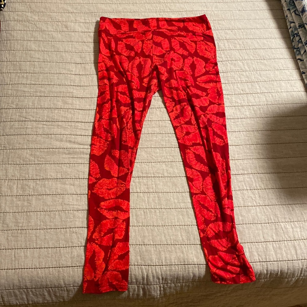 LuLaRoe Valentines Leggings